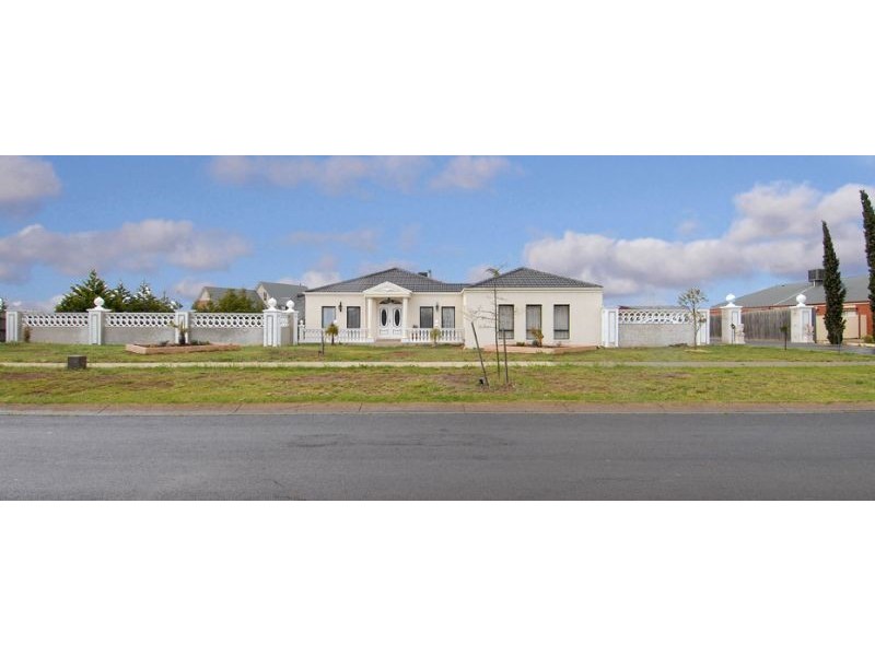 9-11 Beattys Road, Hillside VIC 3037