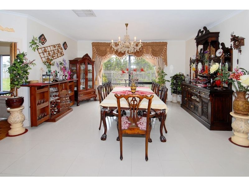 9-11 Beattys Road, Hillside VIC 3037