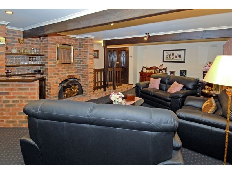 12 Guildford Court, Keilor Downs VIC 3038