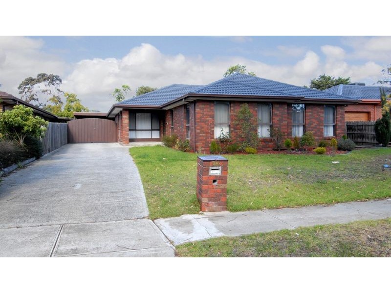 34 Cocoparra Crescent, Taylors Lakes VIC 3038