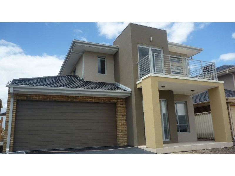 6 Kosciusko Place, Caroline Springs VIC 3023