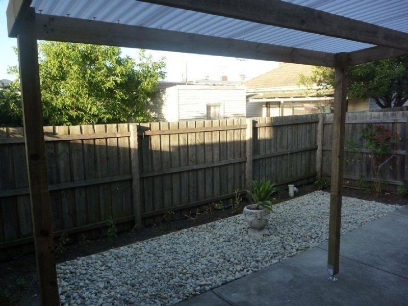 3/2a Lindenow Street, Maidstone VIC 3012