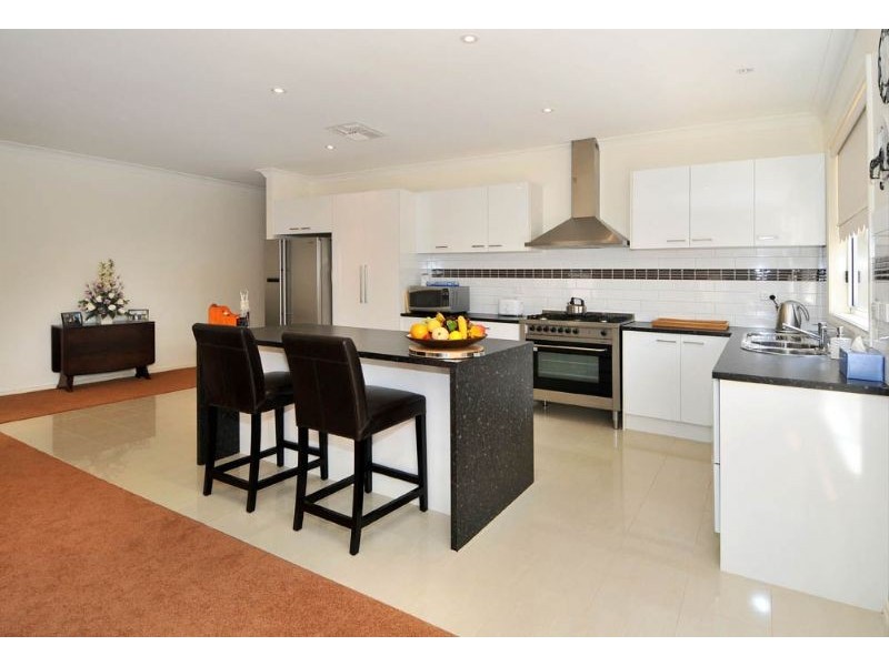 5A Nordic Avenue, Keilor Lodge VIC 3038