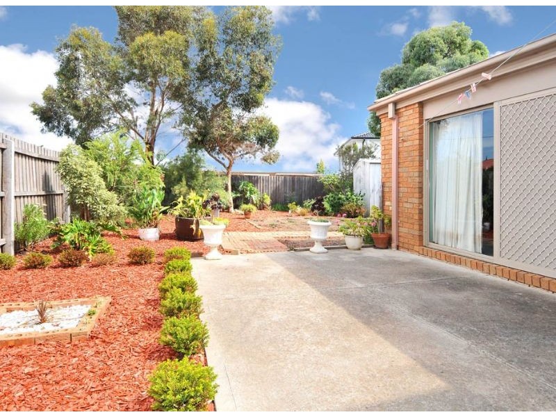 5 Rachel Court, Sydenham VIC 3037