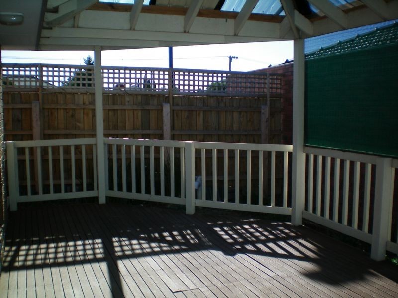 1/522 Melton Highway, Sydenham VIC 3037