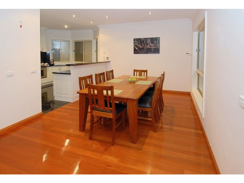 19 Brunswick Place, Taylors Hill VIC 3037