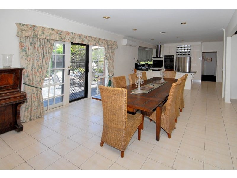 18 Lionheart Avenue, Taylors Lakes VIC 3038
