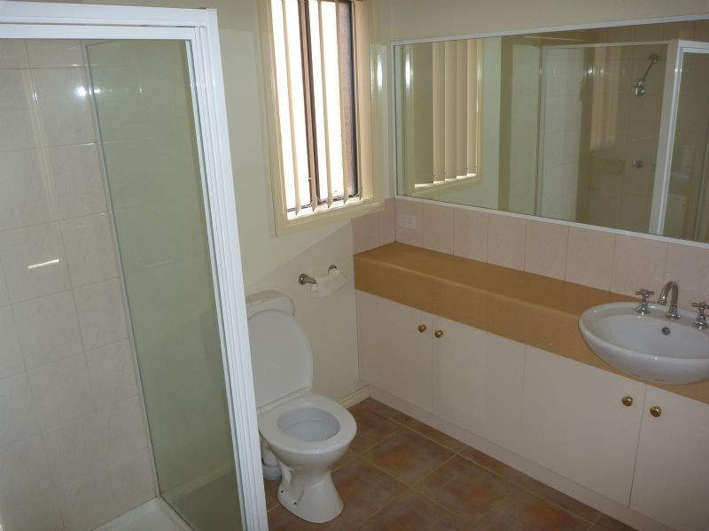 29 Bloomsbury Drive, Taylors Hill VIC 3037