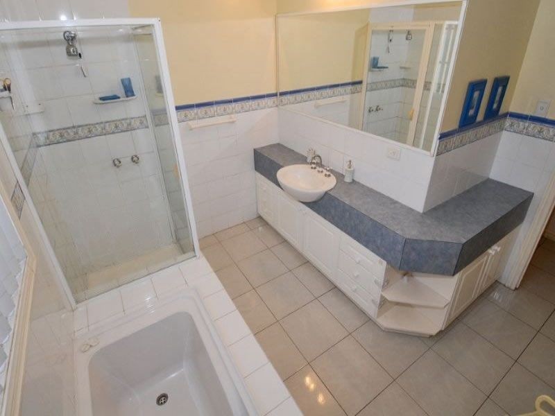 87 Saronvale, Hillside VIC 3037