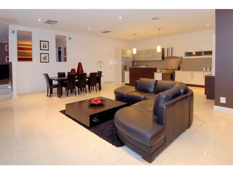 6 Raymond Court, Keilor VIC 3036