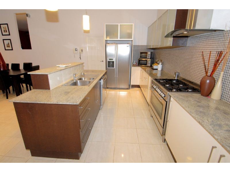 6 Raymond Court, Keilor VIC 3036