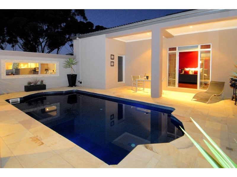 6 Raymond Court, Keilor VIC 3036