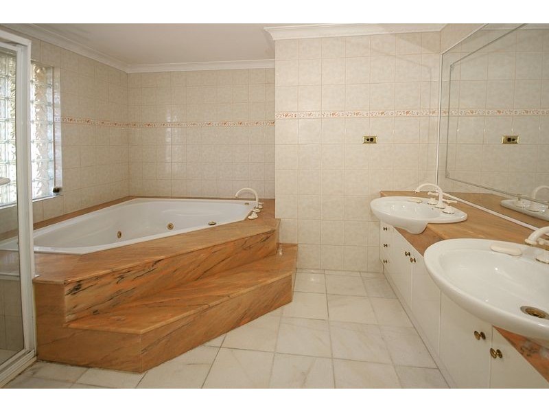 819 Old Calder Hwy, Keilor VIC 3036