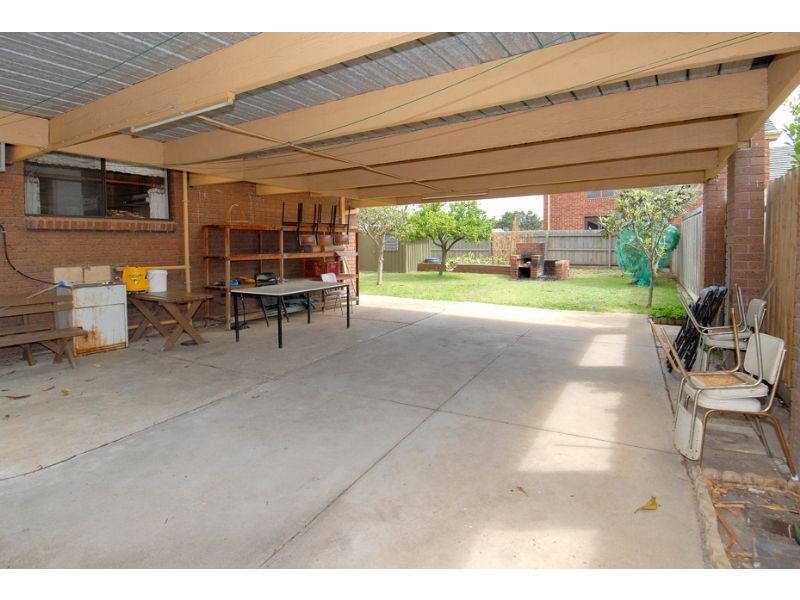 5 Tarella Drive, Keilor Downs VIC 3038