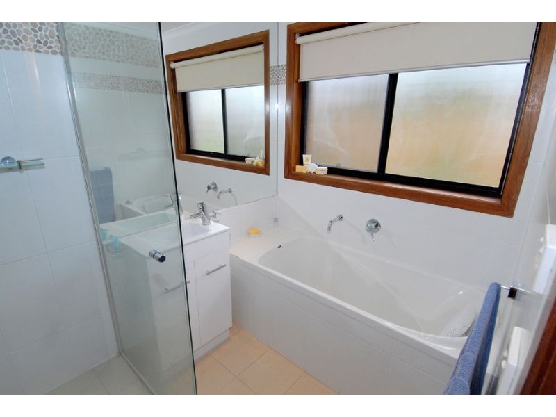 2/29 Swindon Crescent, Keilor Downs VIC 3038