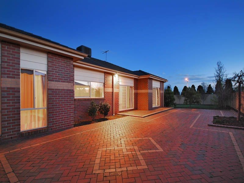 3 Sovereign Way, Hillside VIC 3037
