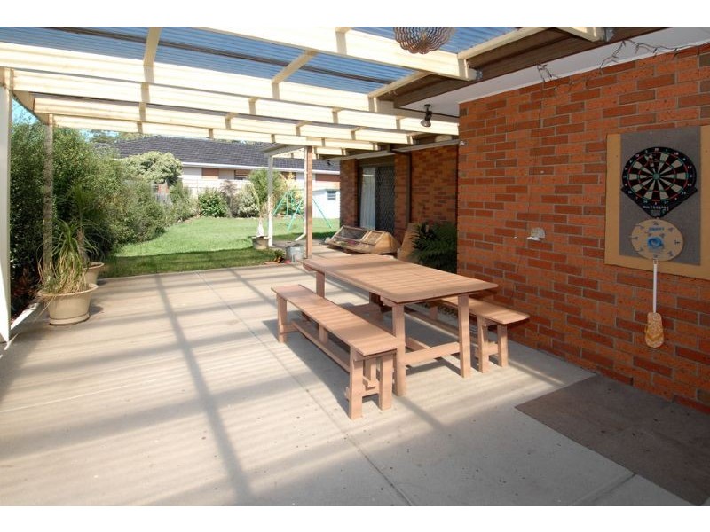 3 Truro Crescent, Taylors Lakes VIC 3038