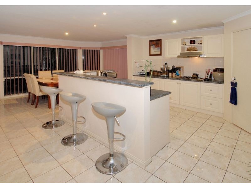 8 Apollo Court, Hillside VIC 3037