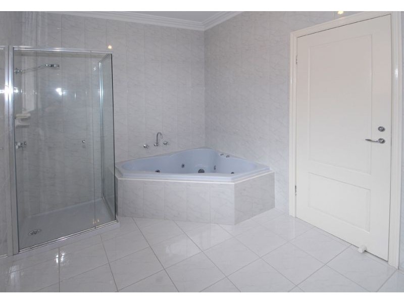 93A Lady Nelson Way, Keilor Downs VIC 3038