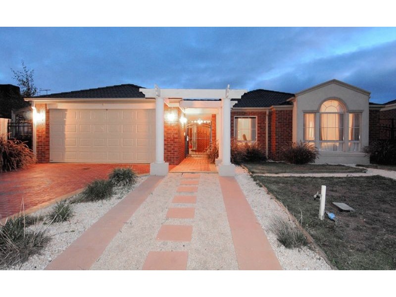 25 Taylors Hill Blvd, Taylors Hill VIC 3037