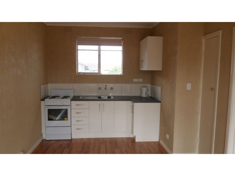 18/181-183 Geelong Road, Footscray VIC 3011