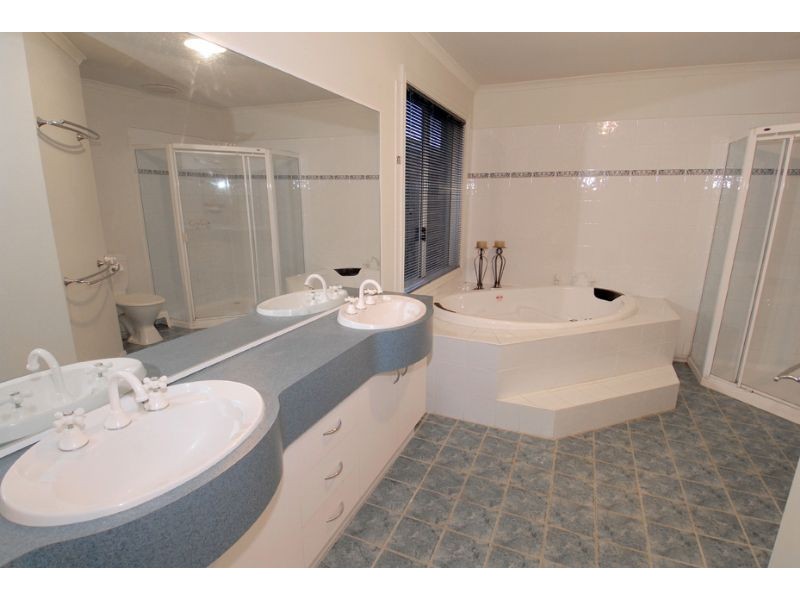 130 Community Hub, Hillside VIC 3037