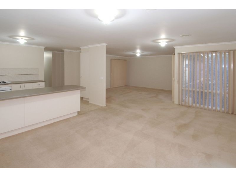 3 Sunrise Drive, Hillside VIC 3037