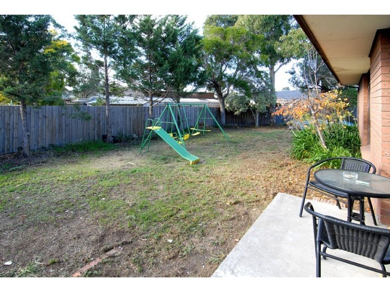 6 Sherbrooke Crescent, Taylors Lakes VIC 3038