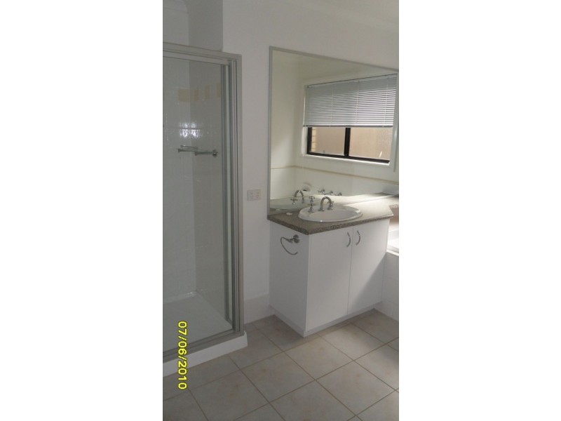 25 Mathisen Terrace, Hillside VIC 3037