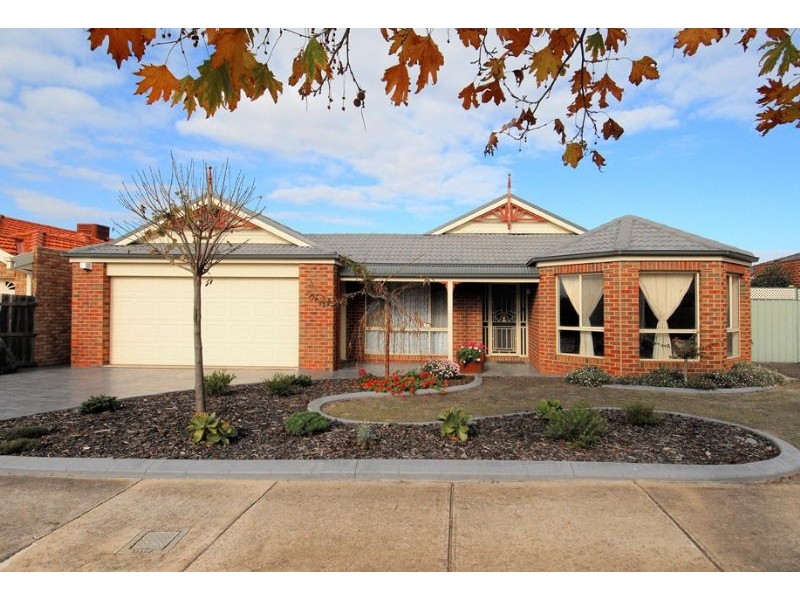 6 Imperial Court, Hillside VIC 3037