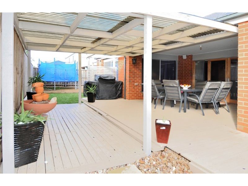 3 Coogee Drive, Taylors Hill VIC 3037