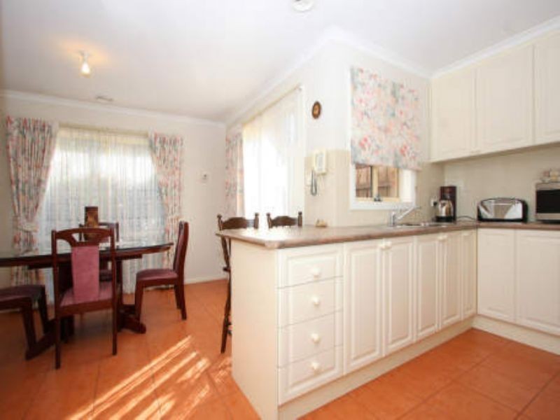 13 Munjong Place, Delahey VIC 3037