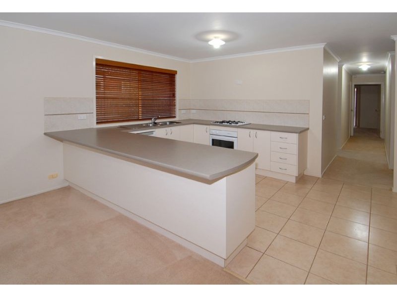 3 Sunrise Drive, Hillside VIC 3037