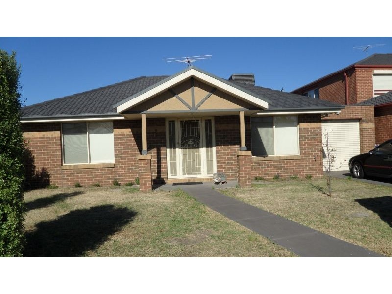 1/28-36 Ozzimo Drive, Hillside VIC 3037