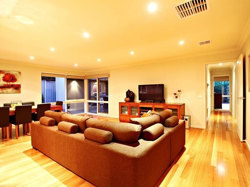 5 Benz Court, Keilor Downs VIC 3038