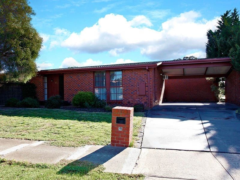 15 Medina Road, Keilor Downs VIC 3038