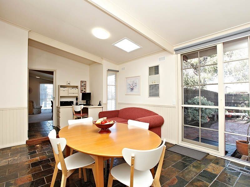 15 Medina Road, Keilor Downs VIC 3038