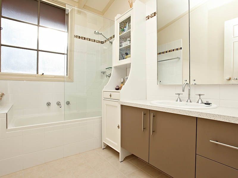 15 Medina Road, Keilor Downs VIC 3038