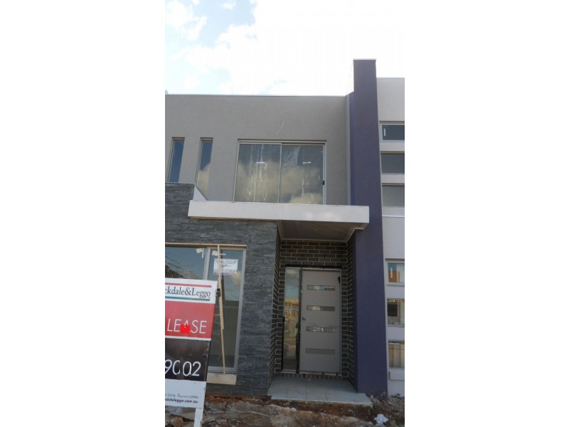 25 The Esplanade, Caroline Springs VIC 3023