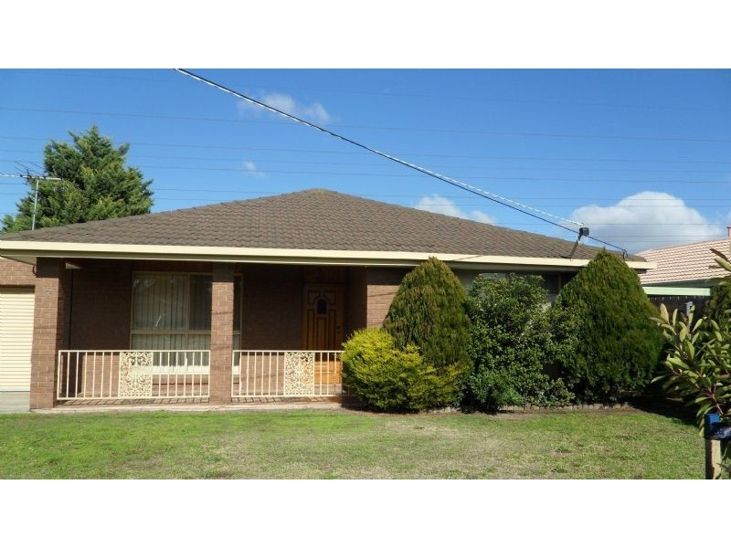 35 Rosslare Street, St Albans VIC 3021