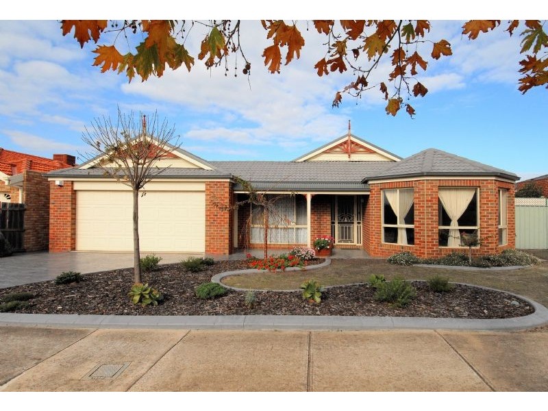 6 Imperial Court, Hillside VIC 3037