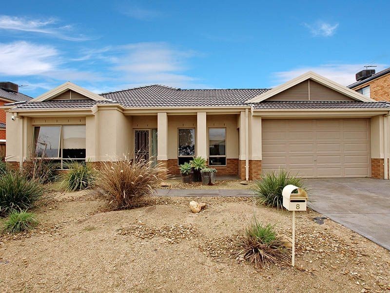 8 Como Avenue, Burnside VIC 3023