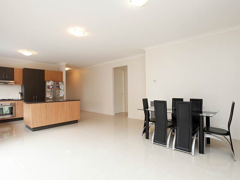 8 Como Avenue, Burnside VIC 3023