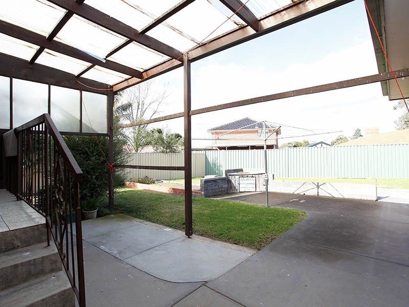 41 Aldershot Drive, Keilor Downs VIC 3038