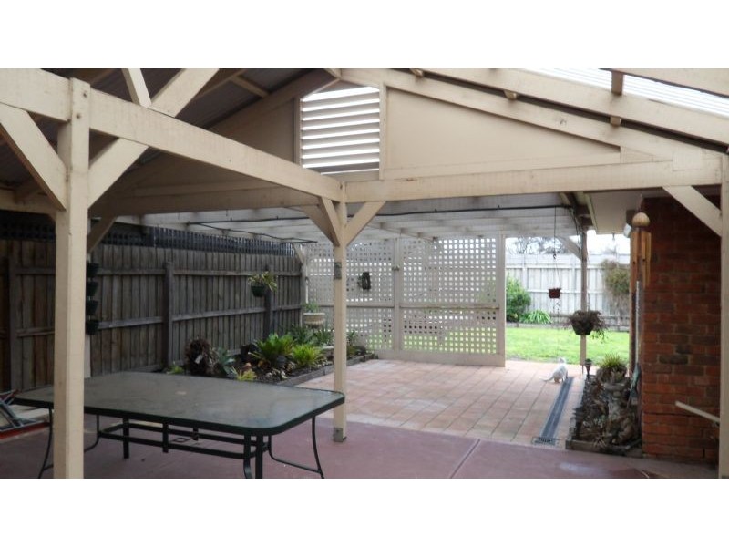 38 Dundee Way, Sydenham VIC 3037