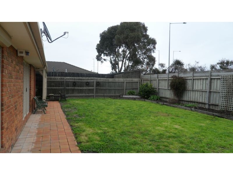 38 Dundee Way, Sydenham VIC 3037