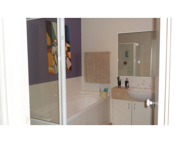 57/12-32 Pecks Road, Sydenham VIC 3037