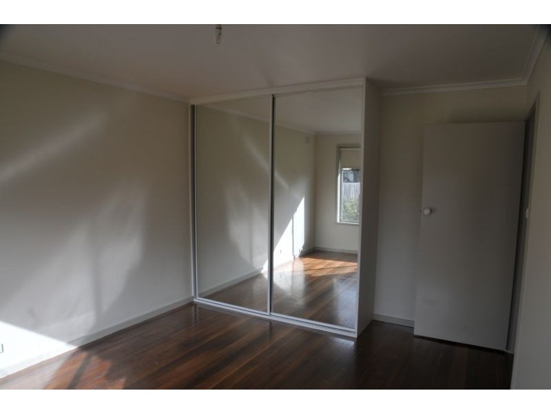 1 Beverley street, Kings Park VIC 3021