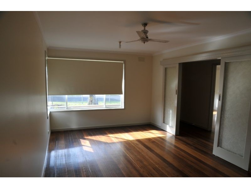 1 Beverley street, Kings Park VIC 3021