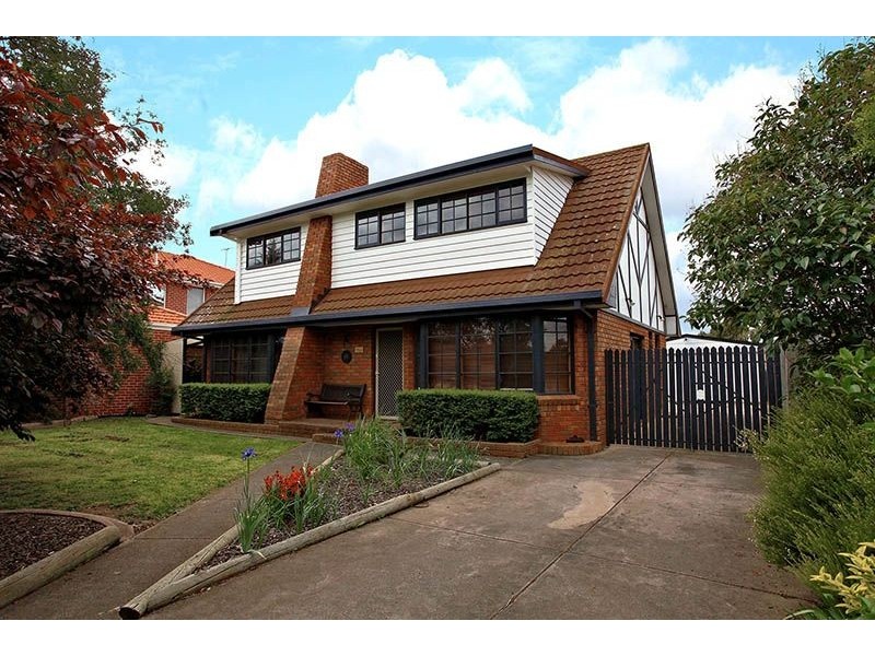 48 Lady Nelson Way, Taylors Lakes VIC 3038